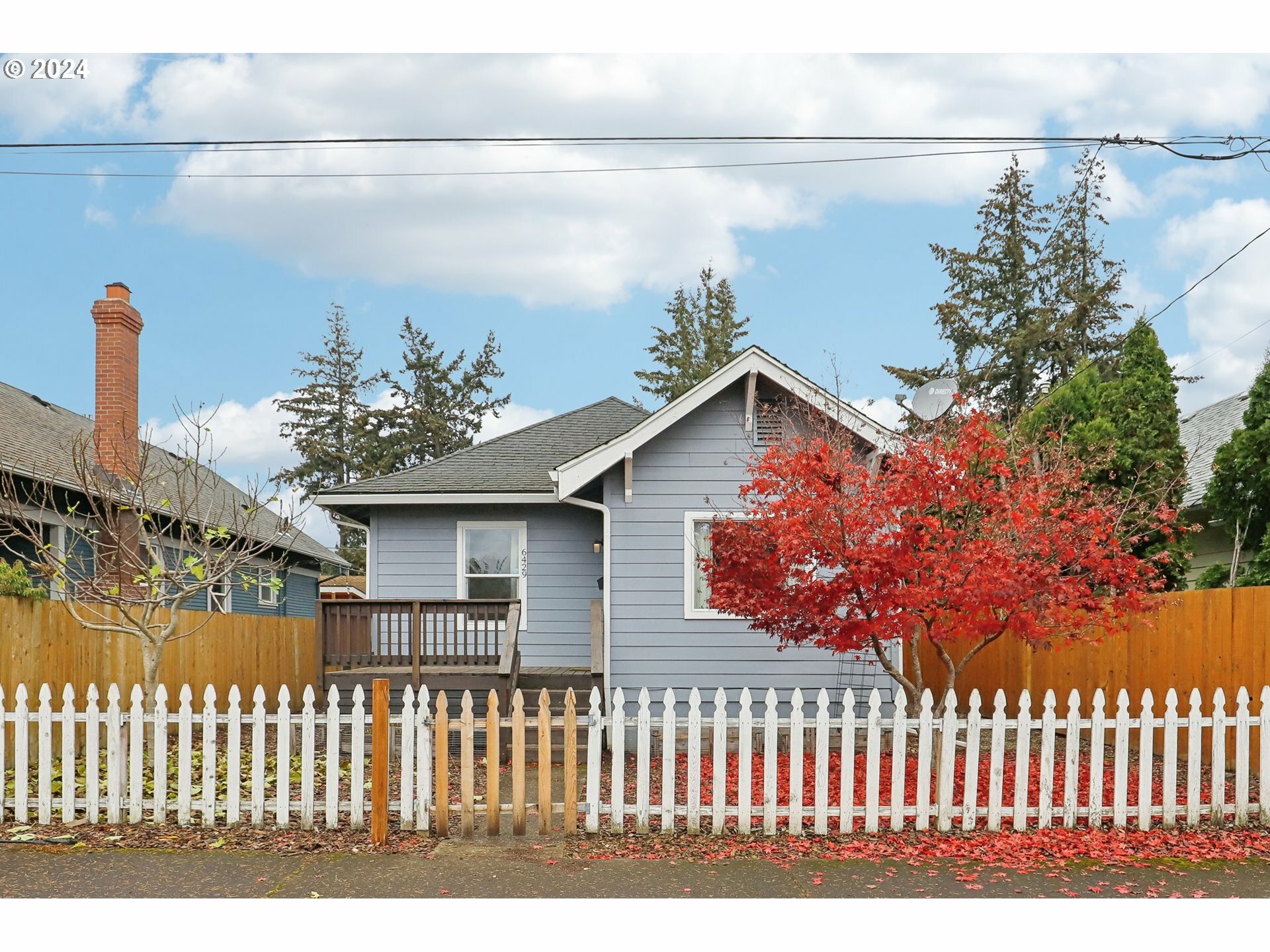 Property Photo:  6429 SE 80th Pl  OR 97206 