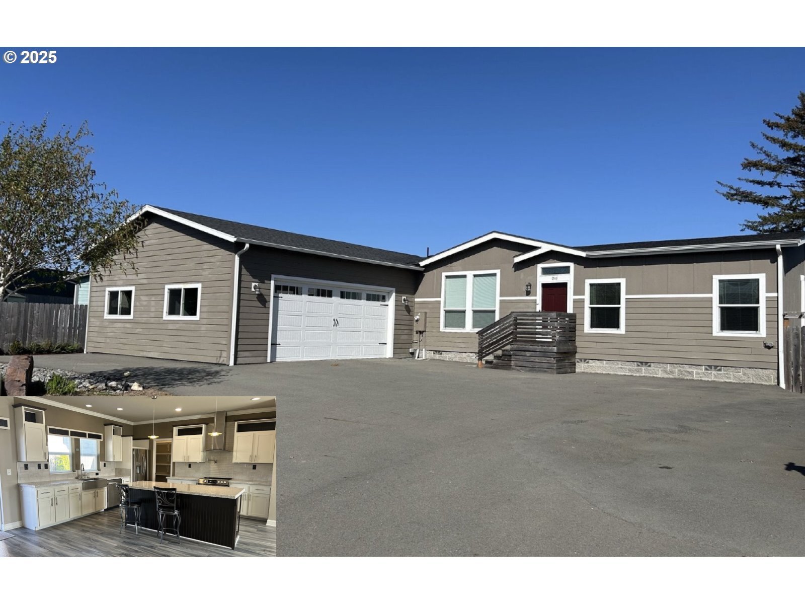 Property Photo:  218 Cove Rd  OR 97415 