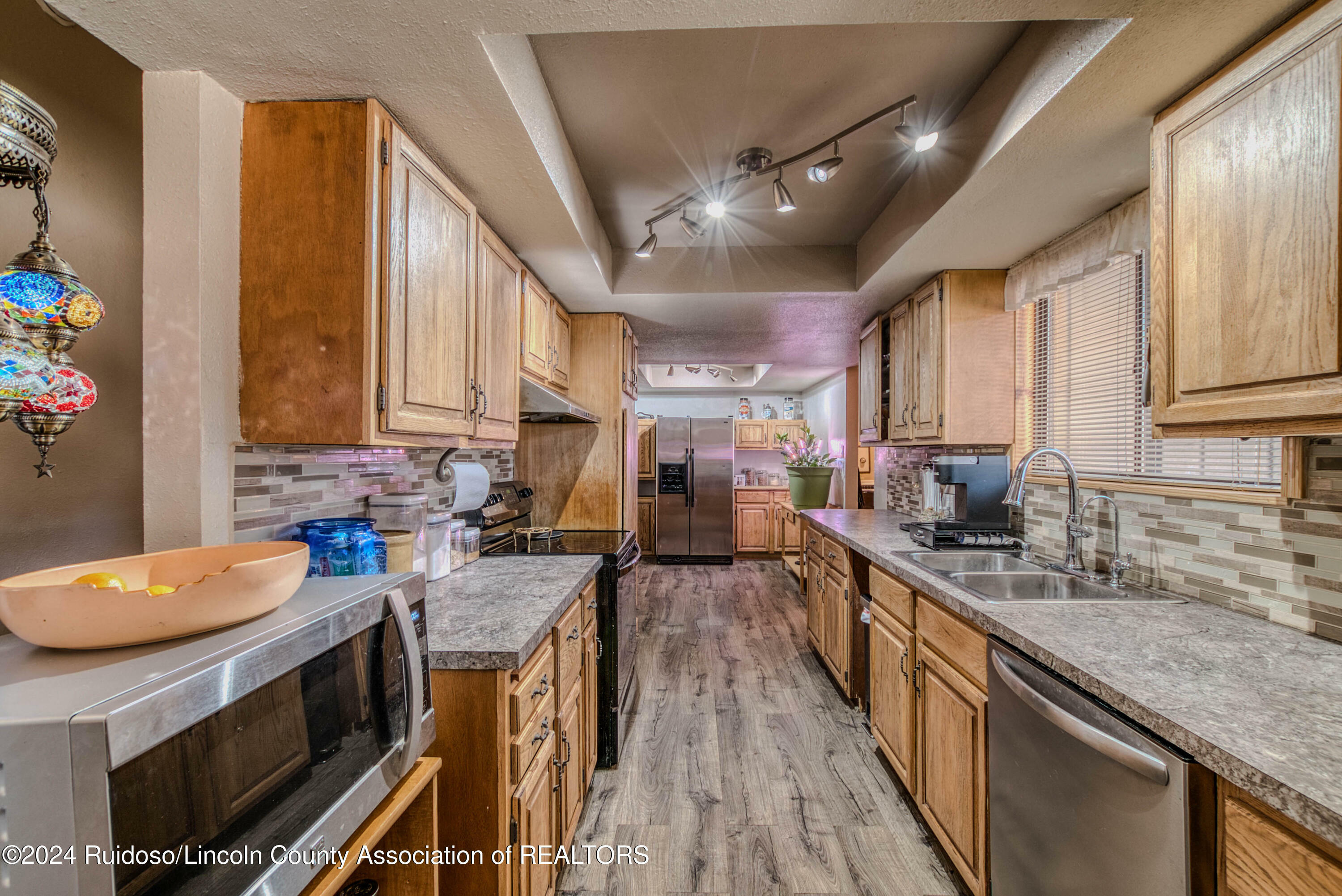 Property Photo:  102 Devon Court  NM 88345 