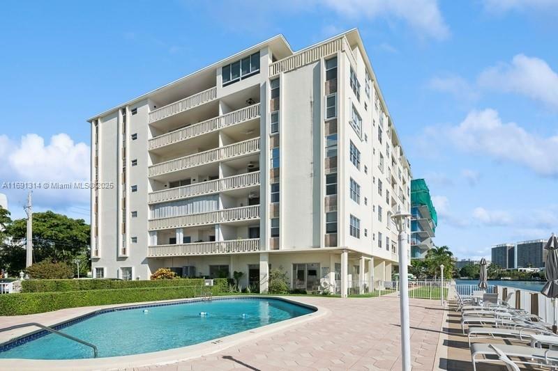 Property Photo: 9111 E Bay Harbor Dr 3E FL 33154
