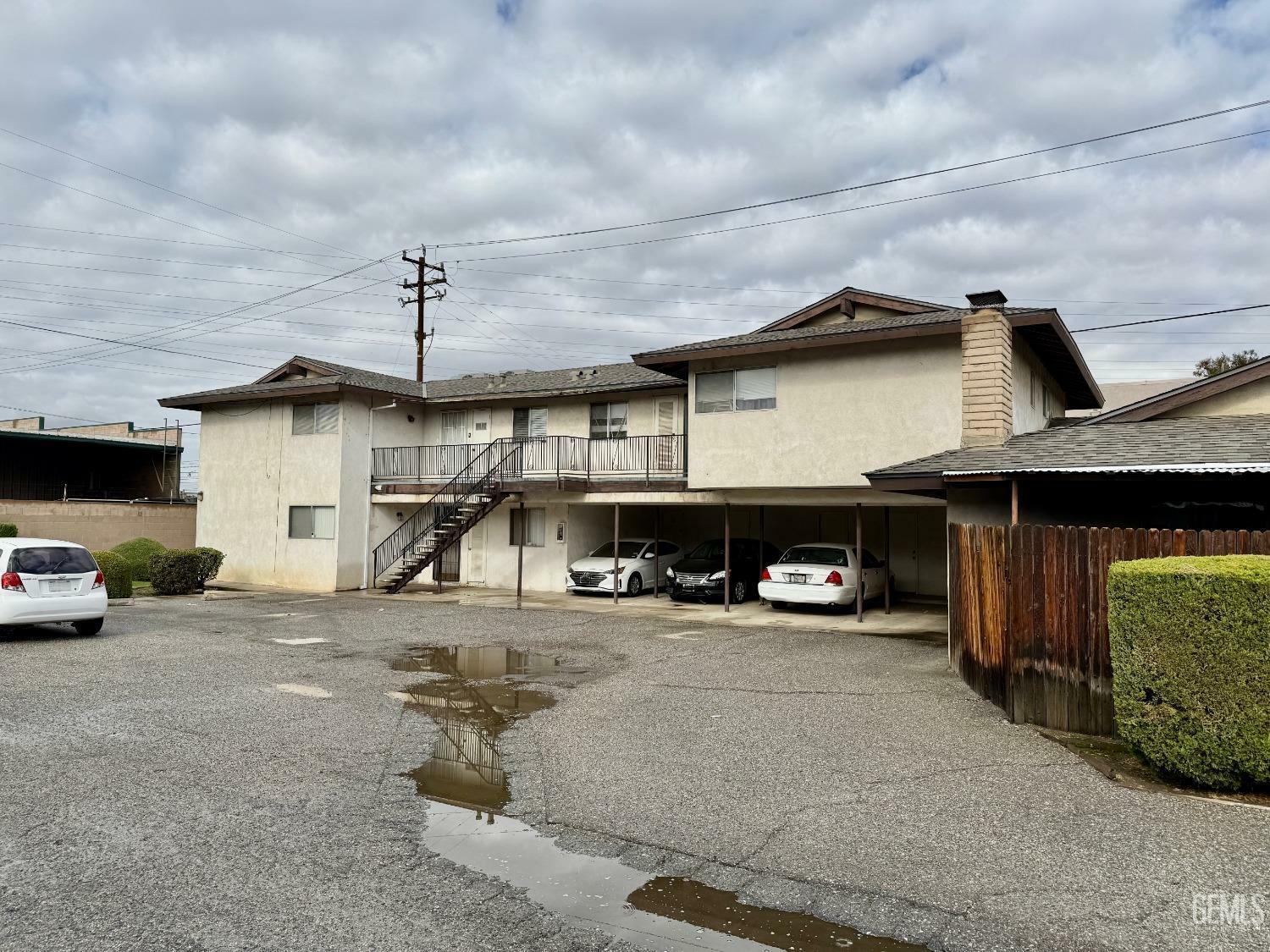 Property Photo:  2461 Olive Street  CA 93301 