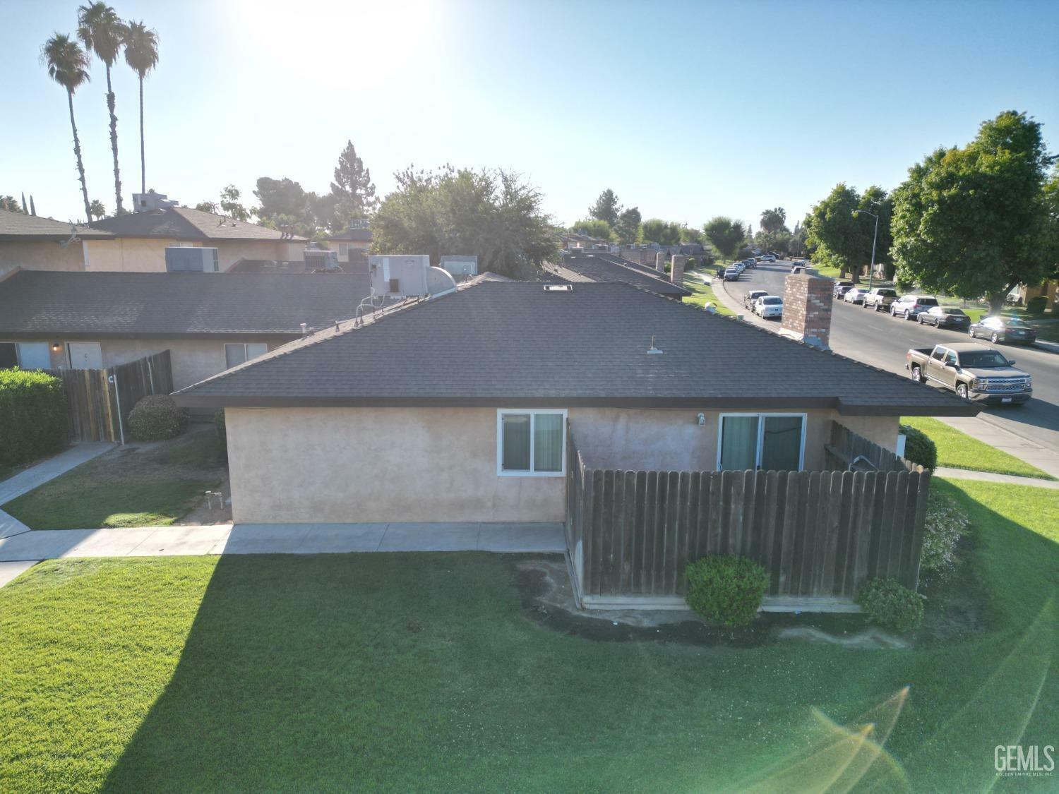 Property Photo:  2800 N Half Moon Drive  CA 93309 