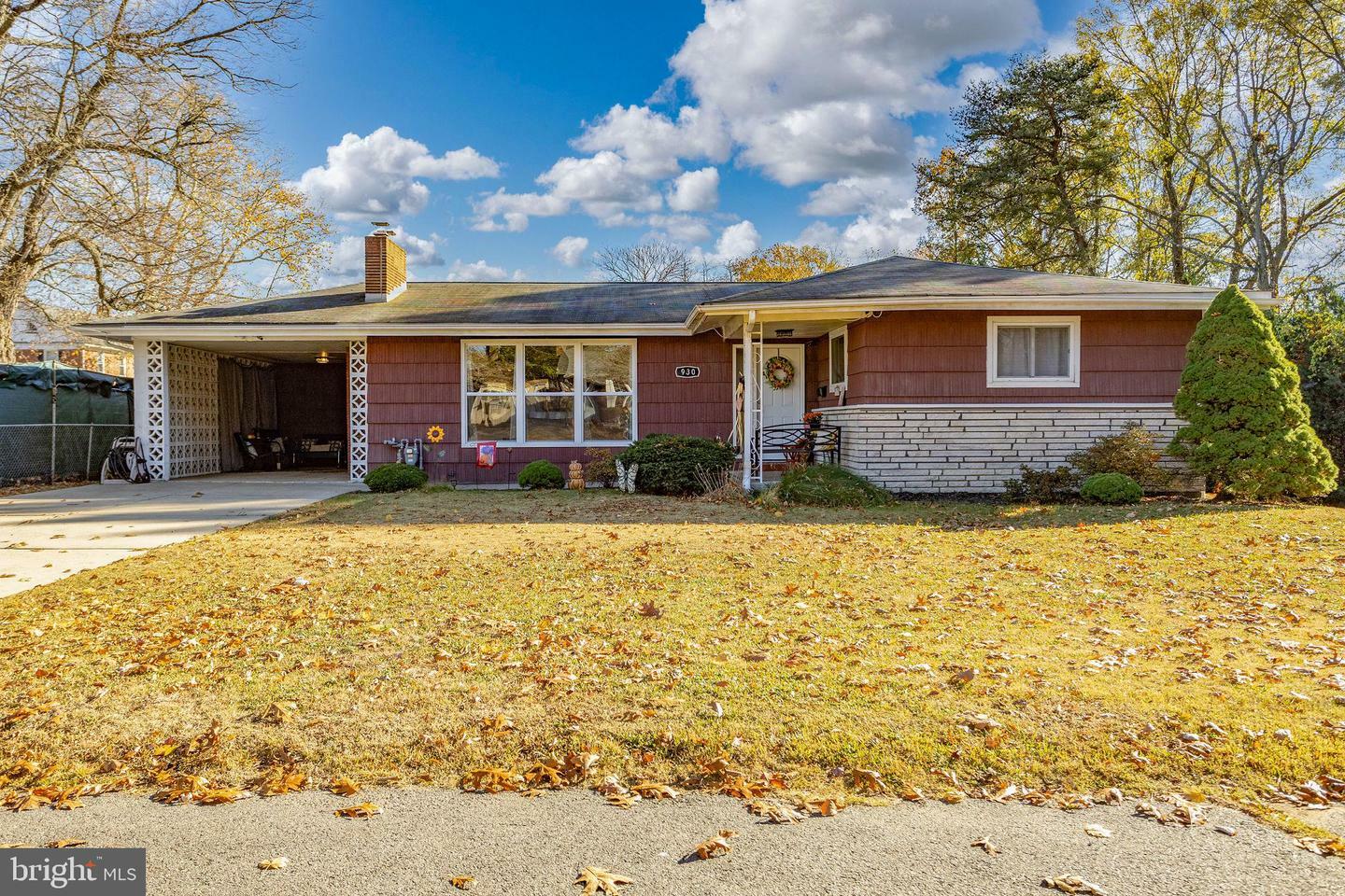 Property Photo:  930 Maple Avenue  NJ 08554 