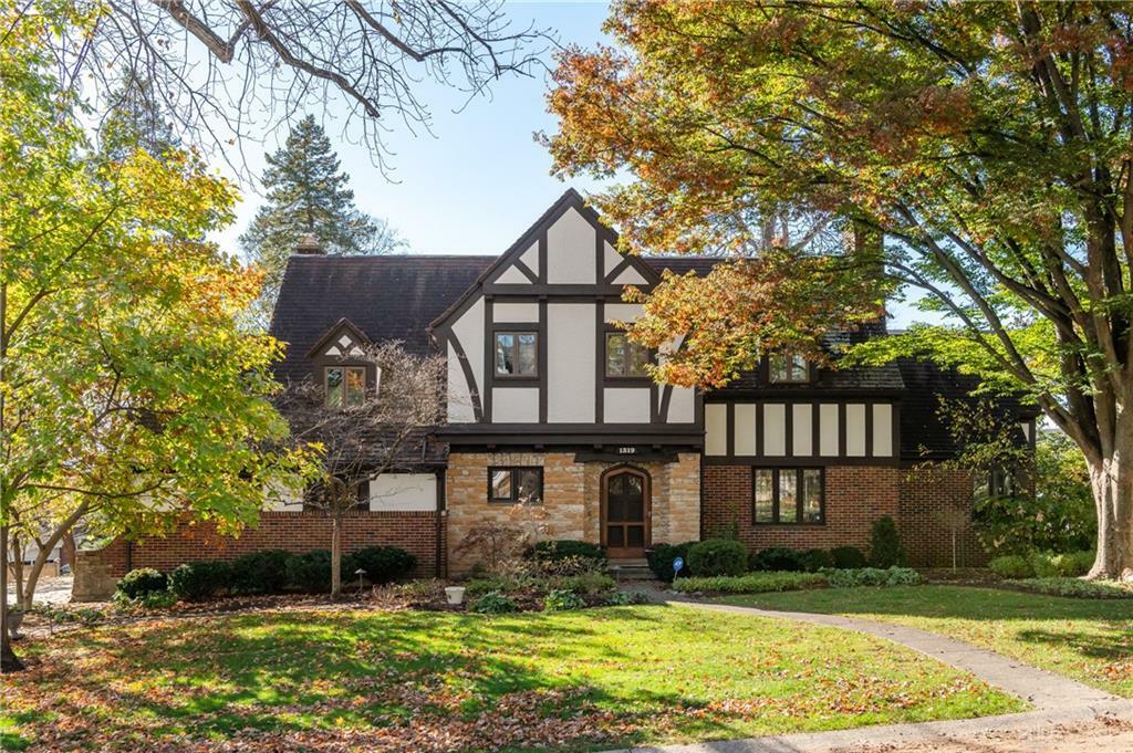 Property Photo: 1319 Devereux Drive OH 45419