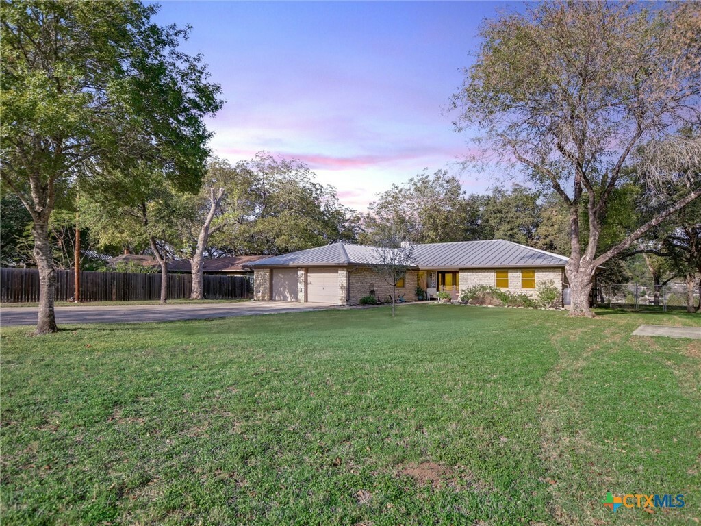 Property Photo:  206 Blanco Drive  TX 78676 