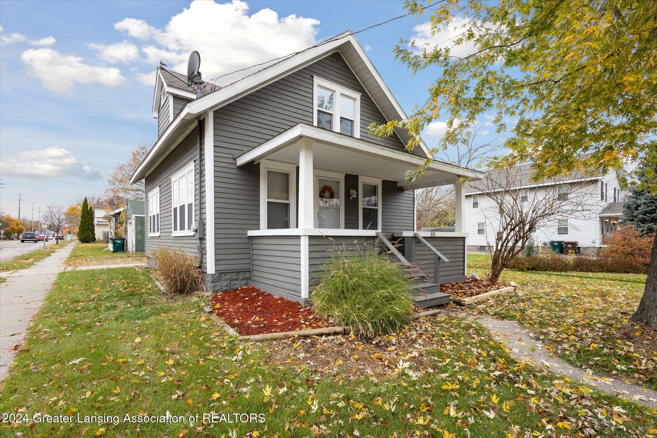 328 S Magnolia Avenue  Lansing MI 48912 photo