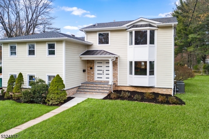 Property Photo:  37 Woodbine Cir  NJ 07974 