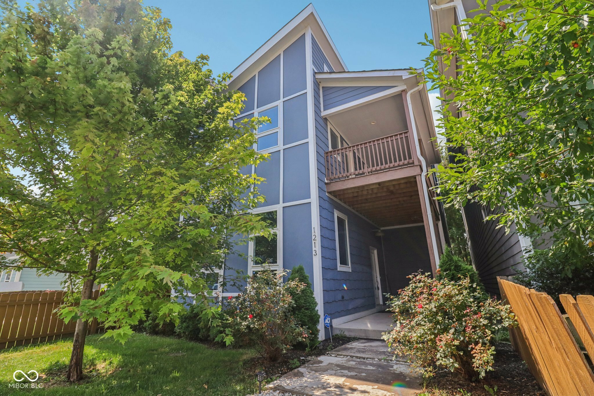 Property Photo: 1213 Cottage Avenue IN 46203