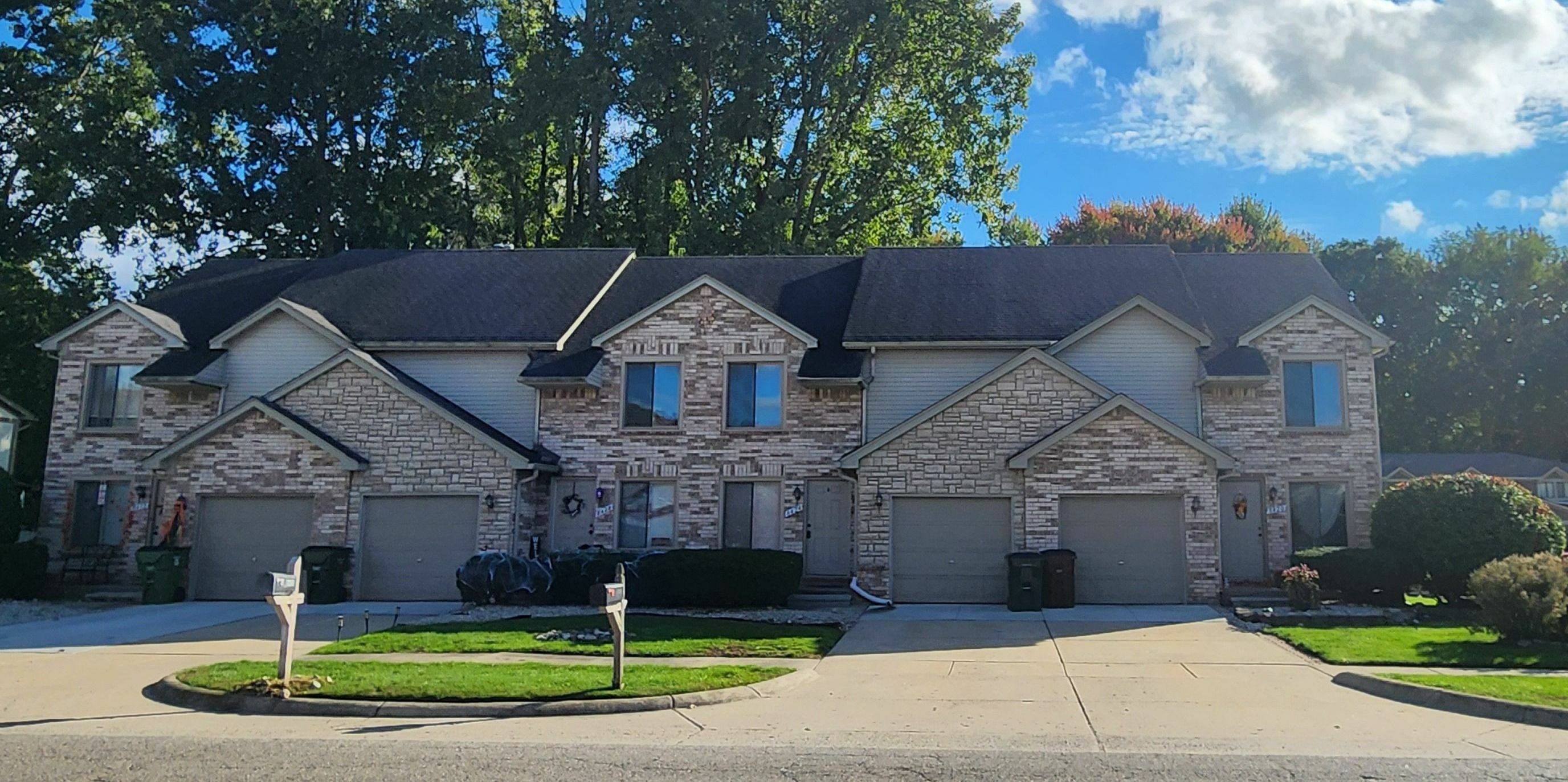 Property Photo:  8428 Annsbury Drive  MI 48316 1920 