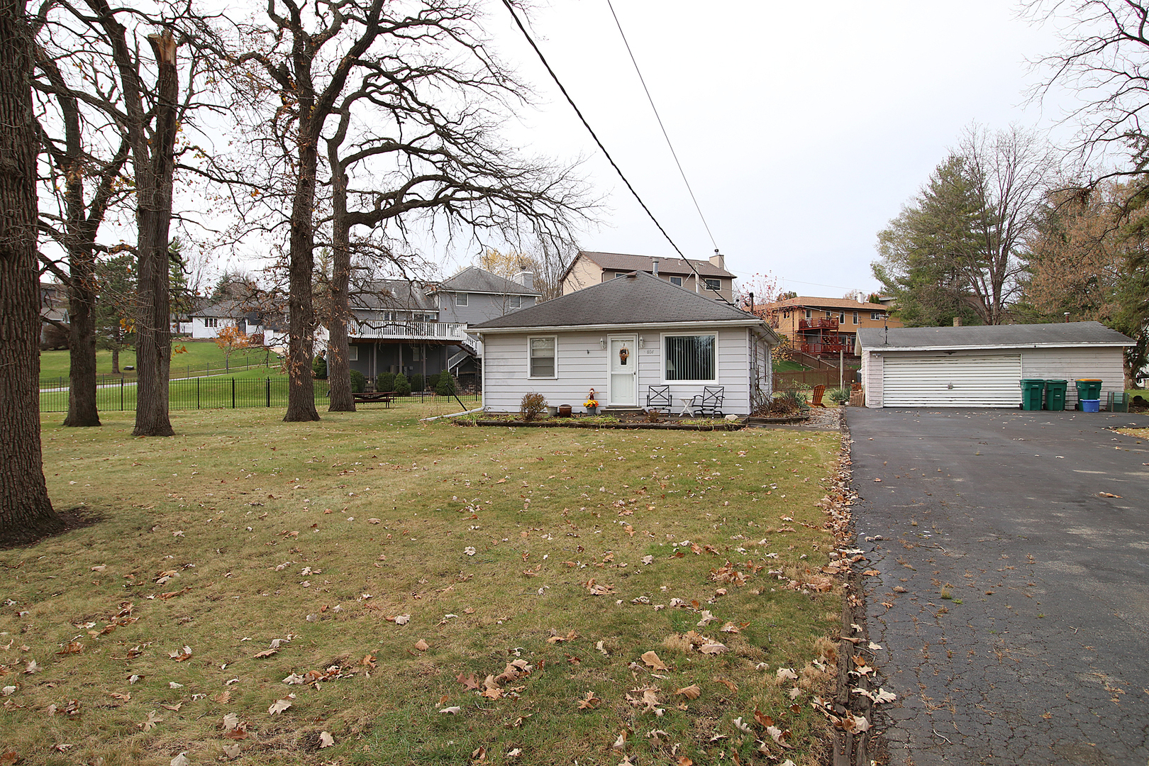 Property Photo:  604 Westshore Drive  IL 60404 