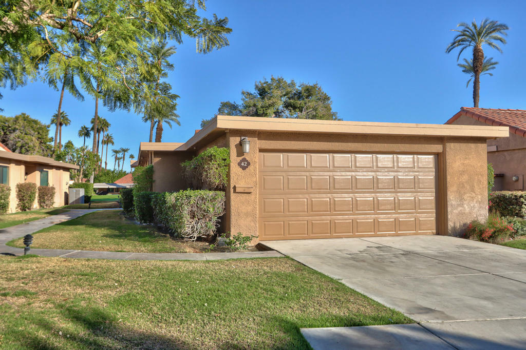 42 La Cerra Drive  Rancho Mirage CA 92270 photo