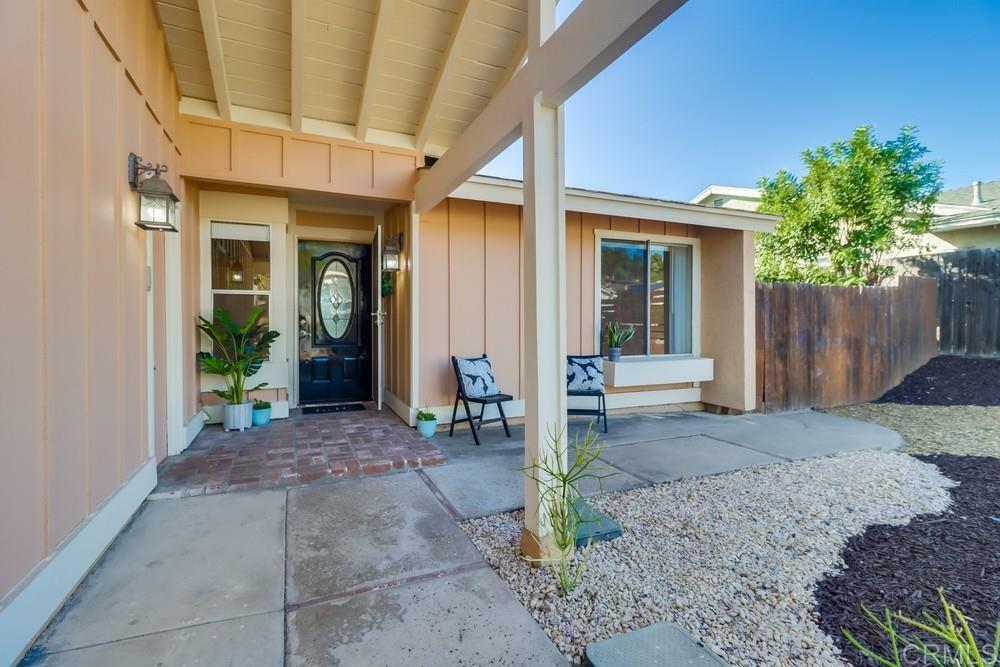 Property Photo:  1660 Arnheim Court  CA 92021 