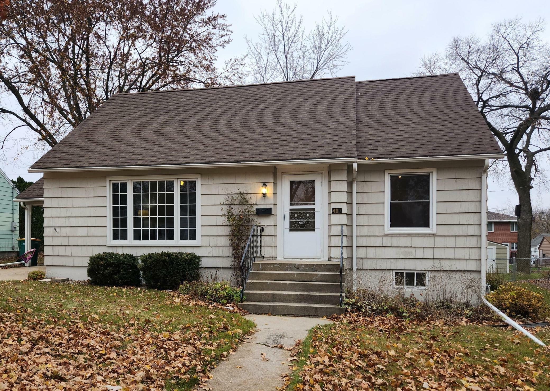 Property Photo:  407 Sheridan Street  MN 56007 