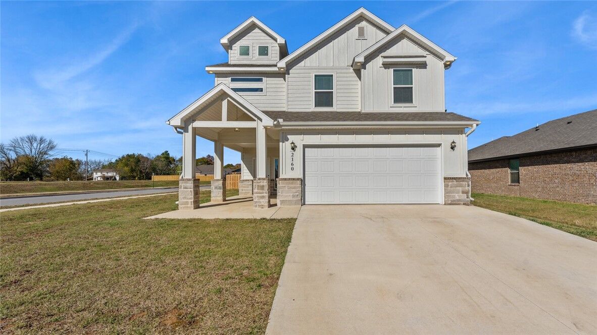 Property Photo: 2160 Wildflower Drive AR 72719
