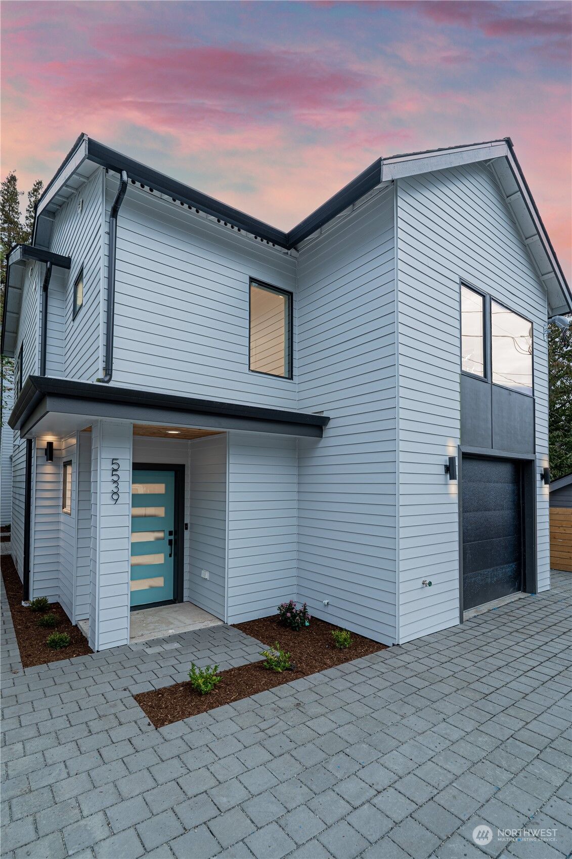 Property Photo:  5539  34th Avenue NE  WA 98105 