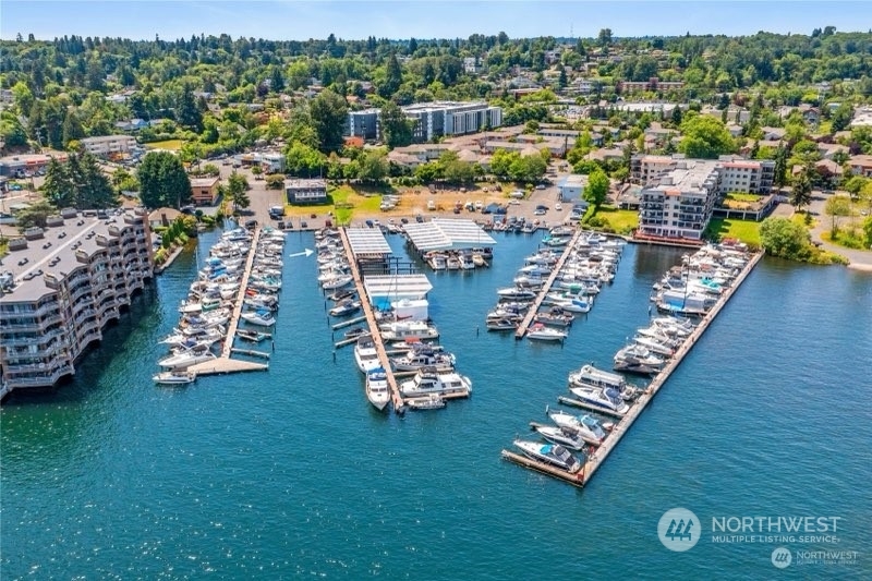 Property Photo:  9050 Seward Park Avenue S A-2  WA 98118 