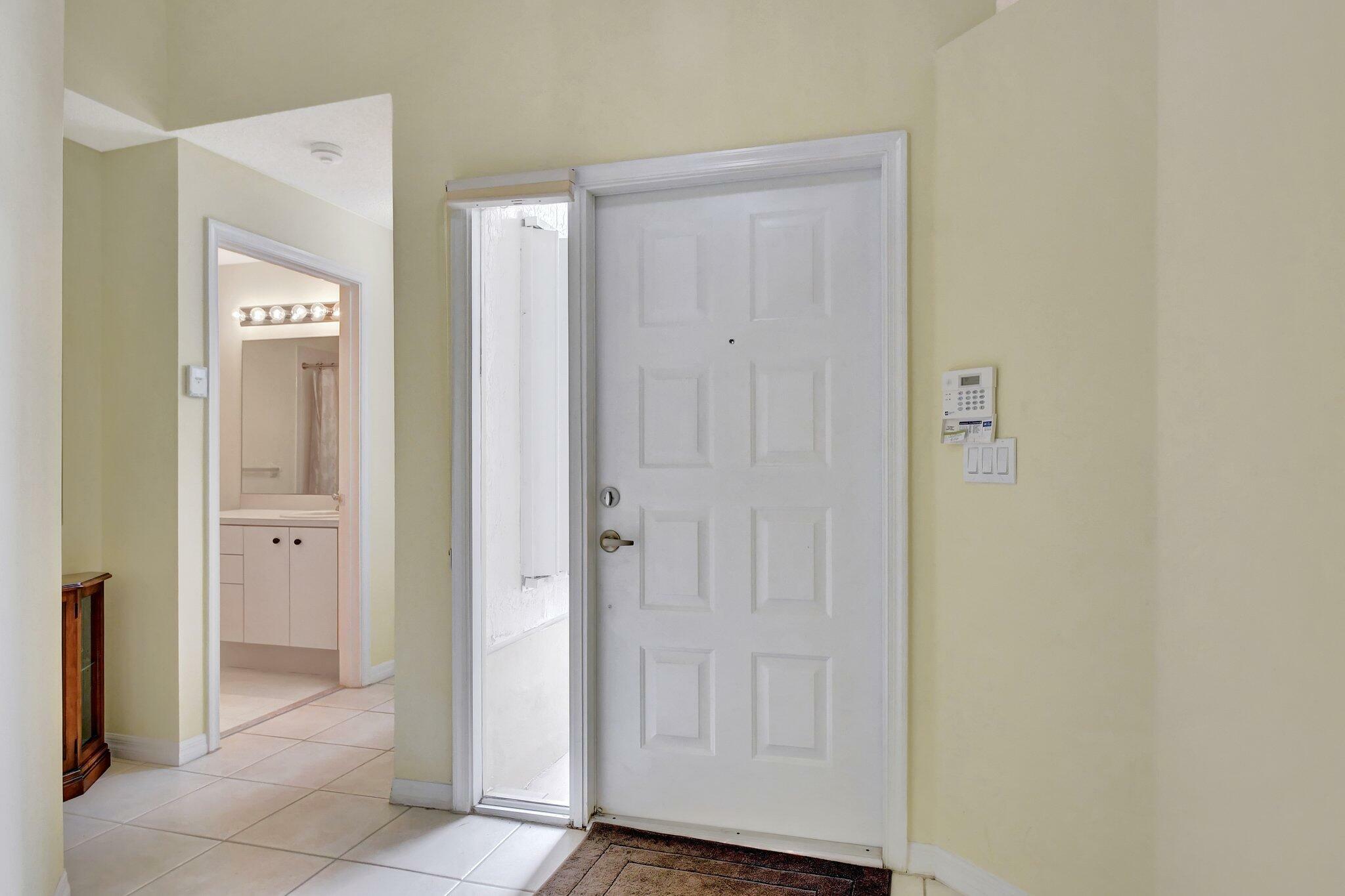 Property Photo: 6095 Floral Lakes Drive FL 33484