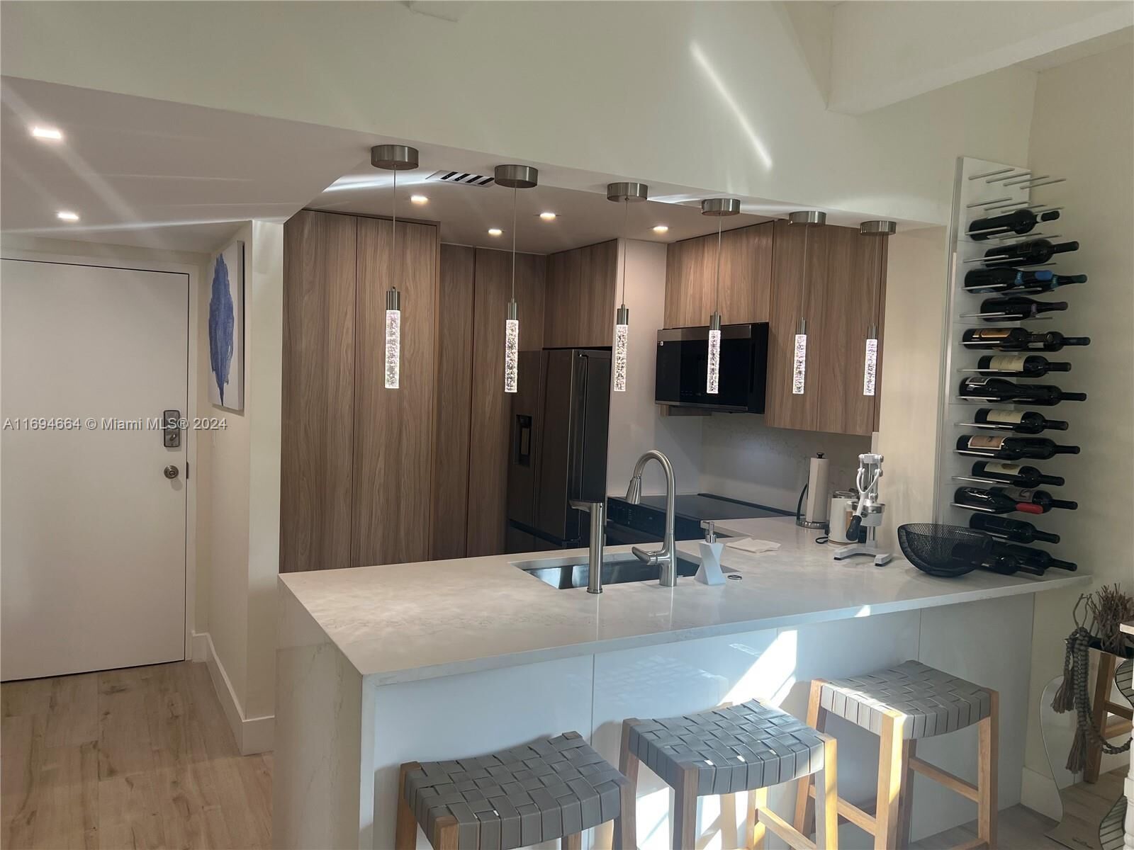 Property Photo: 301 Michigan Ave 201 FL 33139