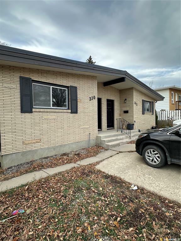 312 Macdonald Drive  Swift Current SK S9H 1L7 photo