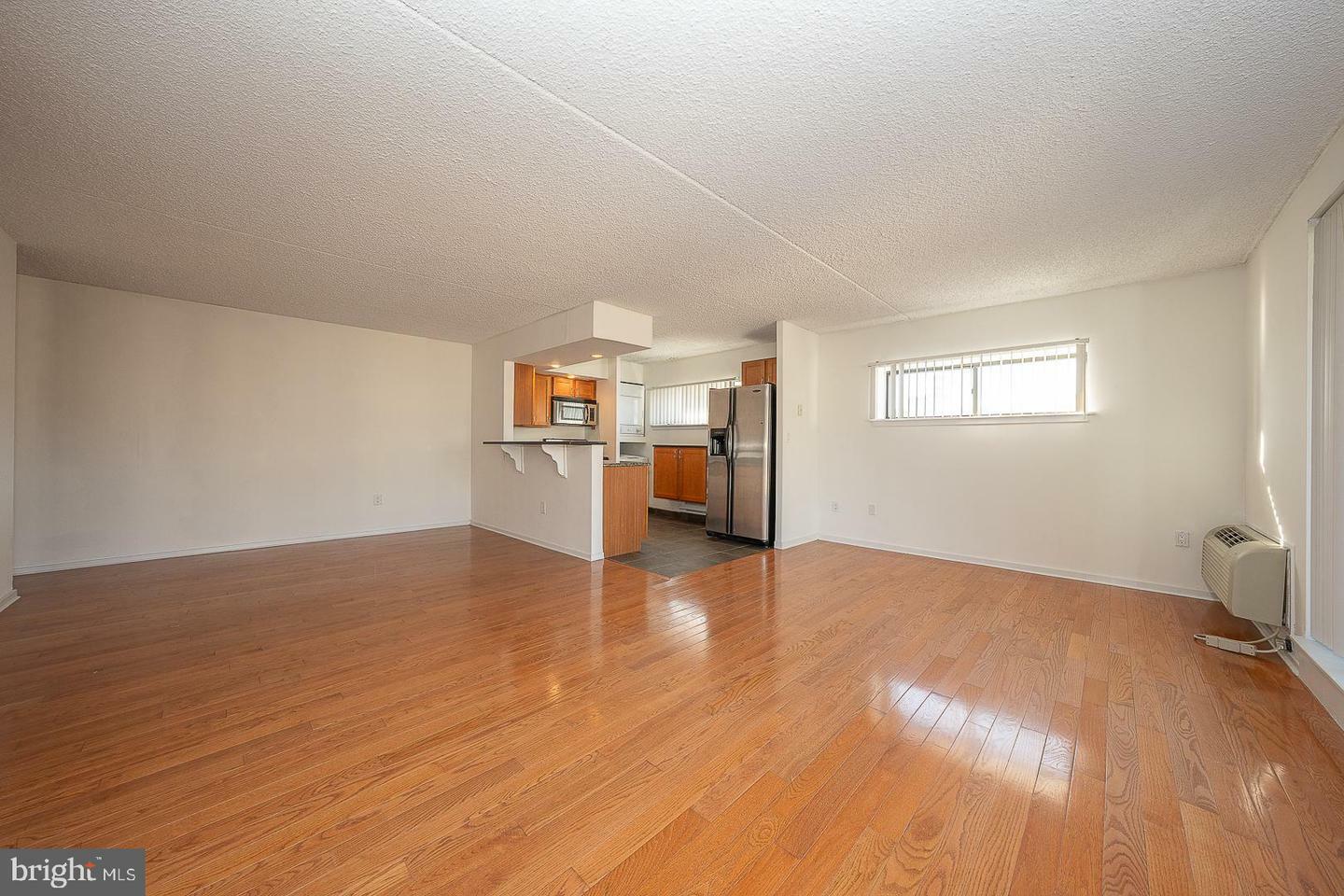 Property Photo:  200 Lombard Street 10 531  PA 19147 