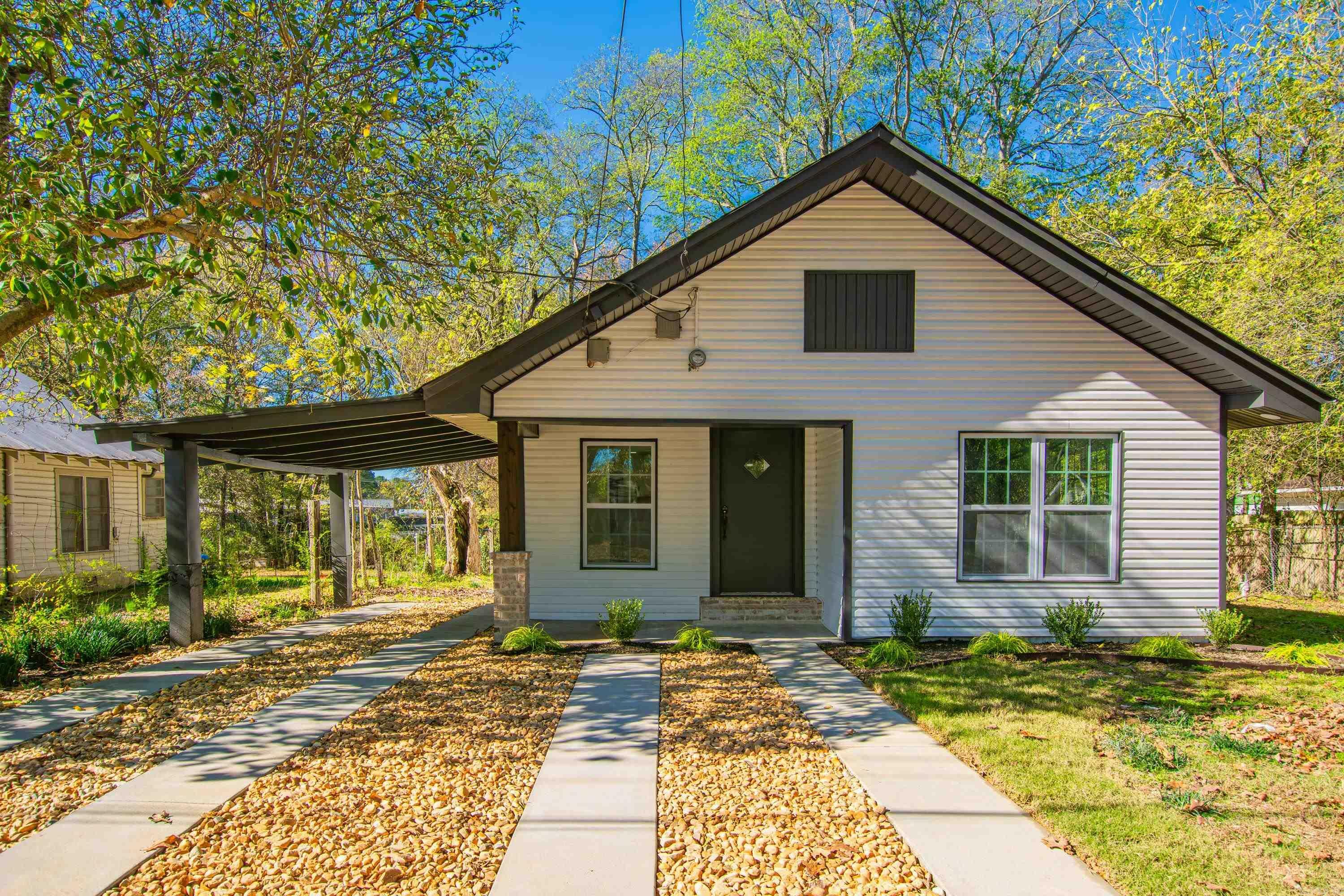 Property Photo:  601 S Border Street  AR 72015 