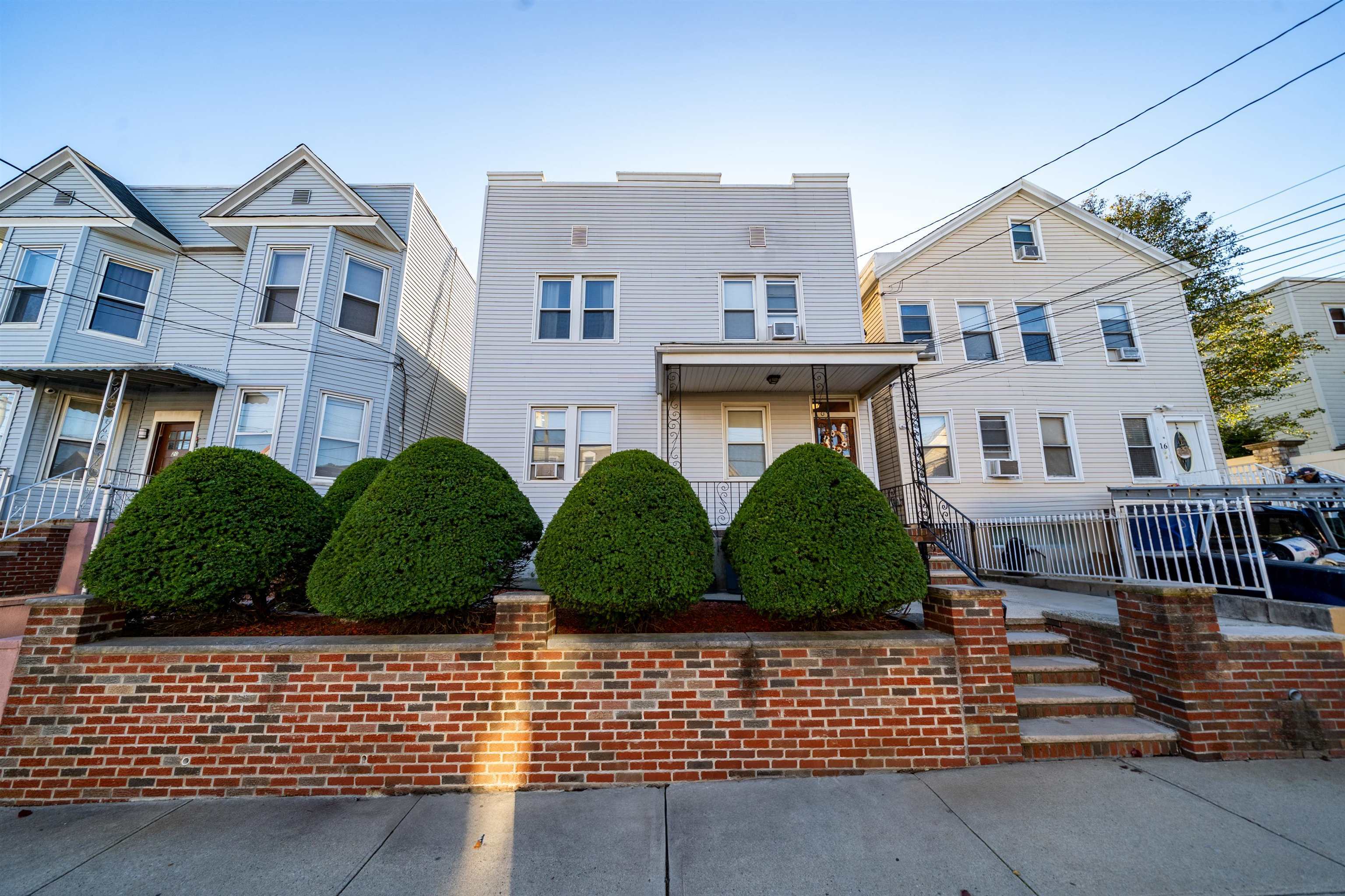 Property Photo:  18 East 51st St 3  NJ 07002 