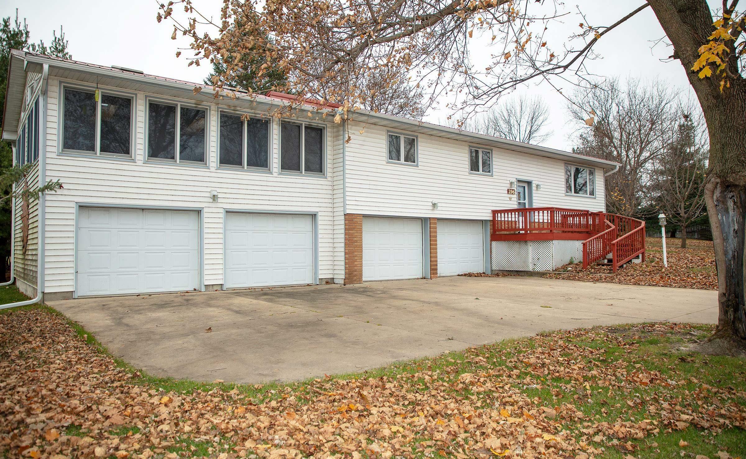 Property Photo:  296 Lakeshore Drive  IA 50658 