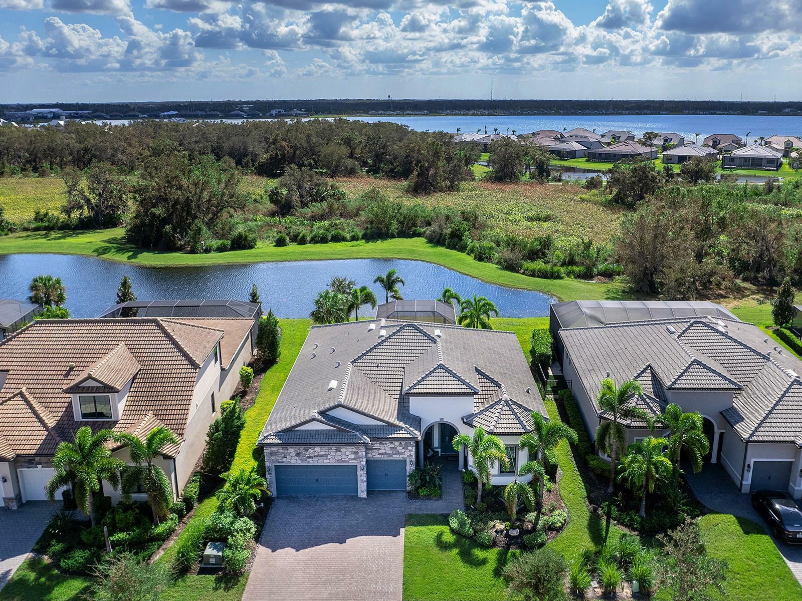 Property Photo:  7989 Grande Shores Drive  FL 34240 