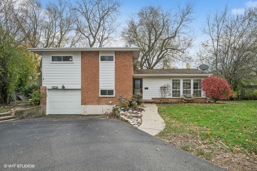 1657 Cranshire Court  Deerfield IL 60015 photo