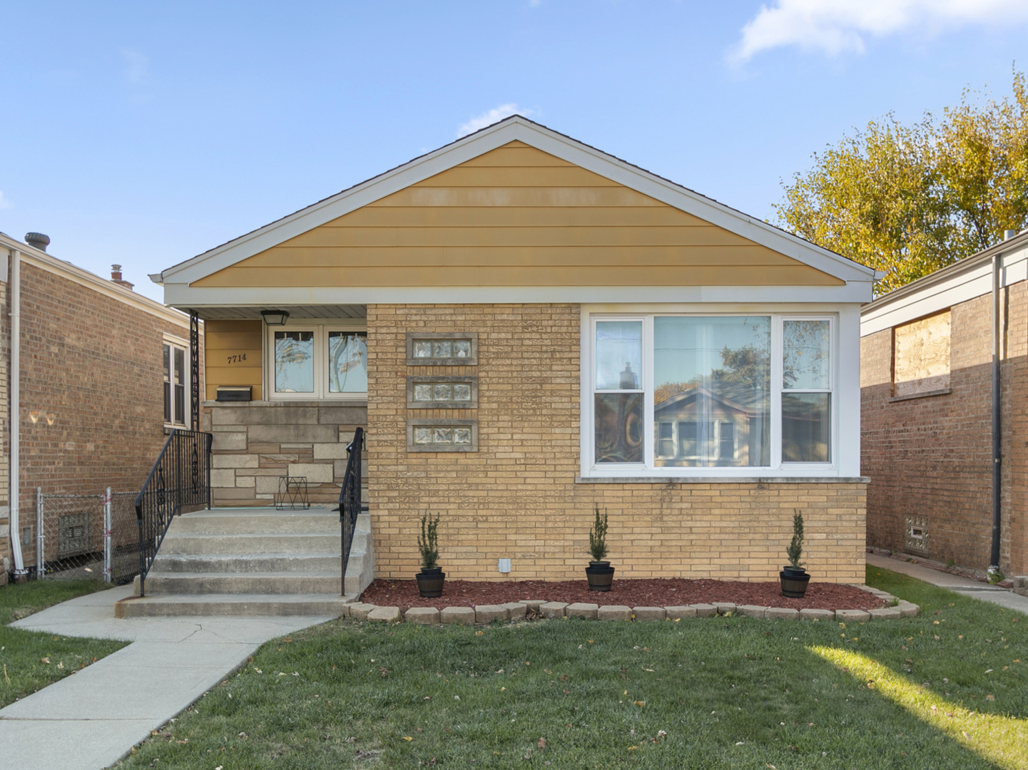 Property Photo:  7714 S Christiana Avenue  IL 60652 