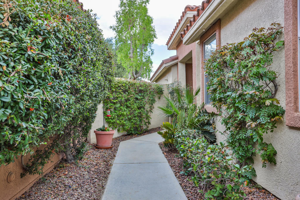 Property Photo:  42764 Edessa Street  CA 92211 