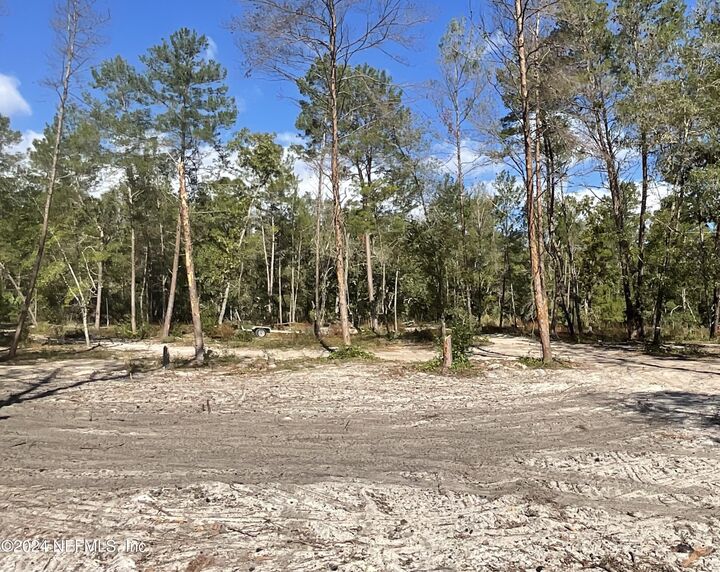 Property Photo: 101 New Jersey Street FL 32189