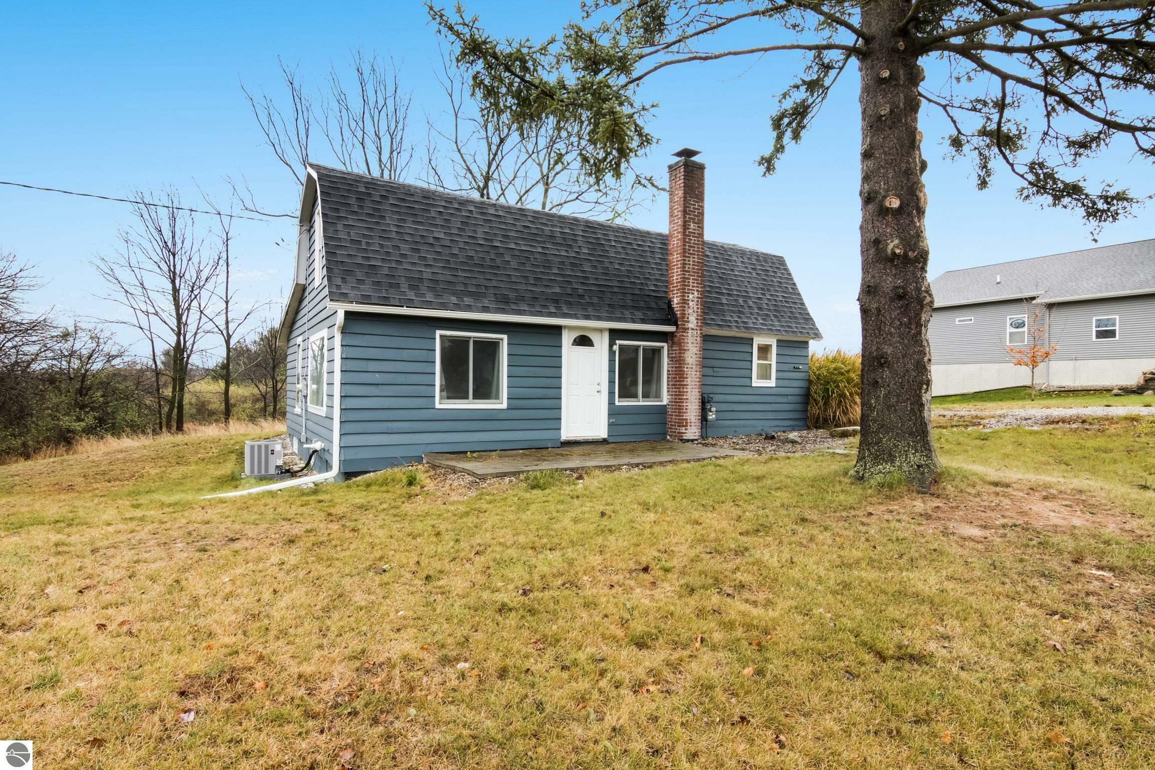 Property Photo:  4866 Bartlett Road  MI 49690-9233 