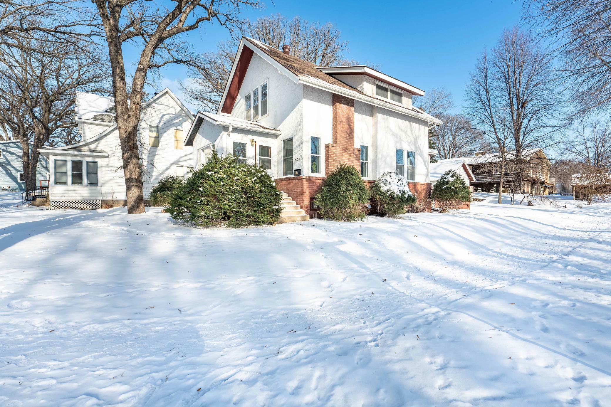 Property Photo:  408 E Lakeside Drive  MN 56537 