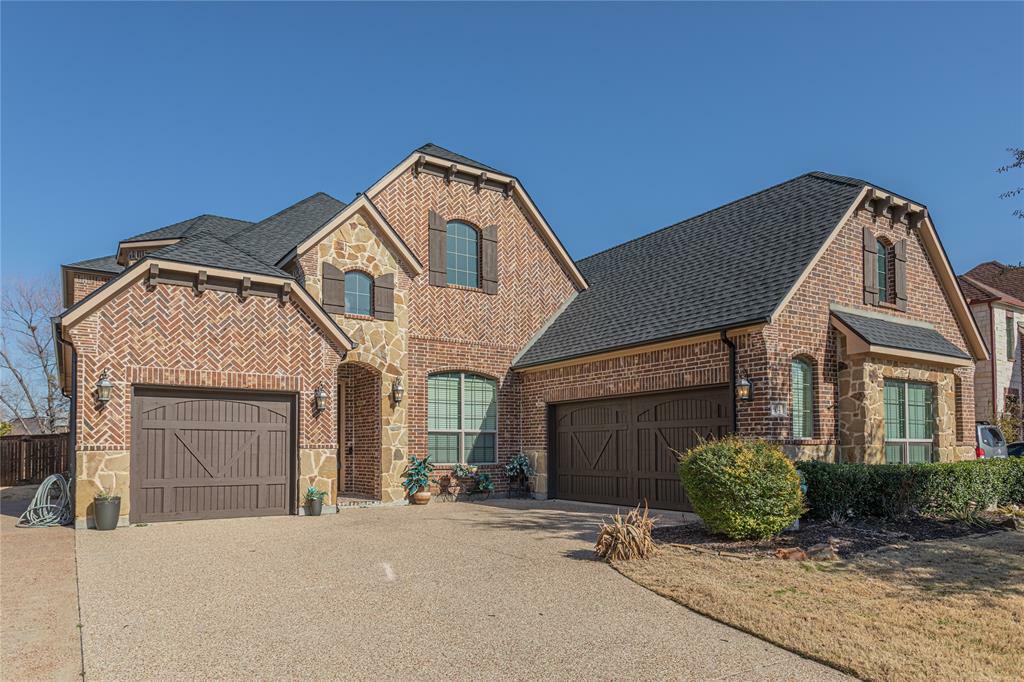 Property Photo: 804 Colby Drive TX 76063
