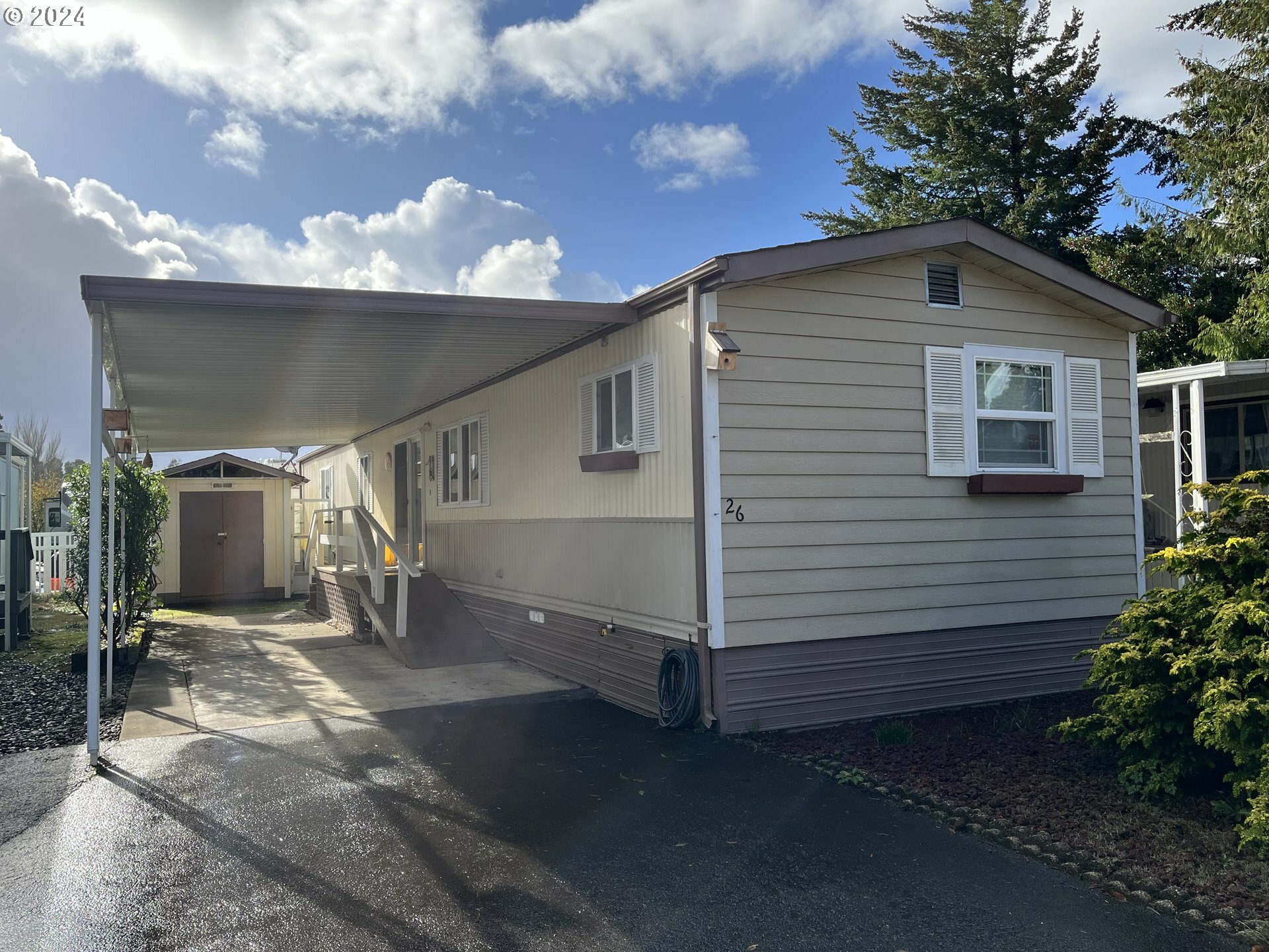 Property Photo:  3760 Highway 101 26  OR 97439 