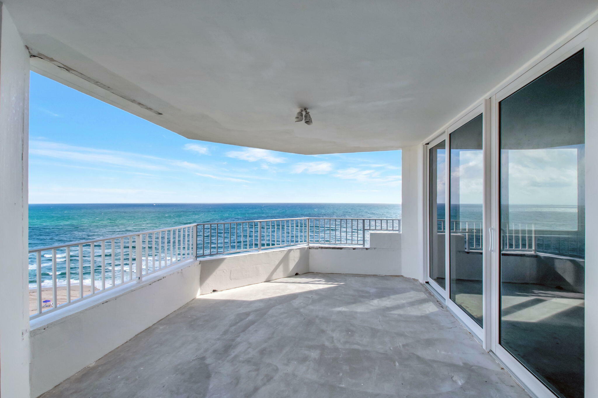 Property Photo:  550 S Ocean Boulevard 1001  FL 33432 