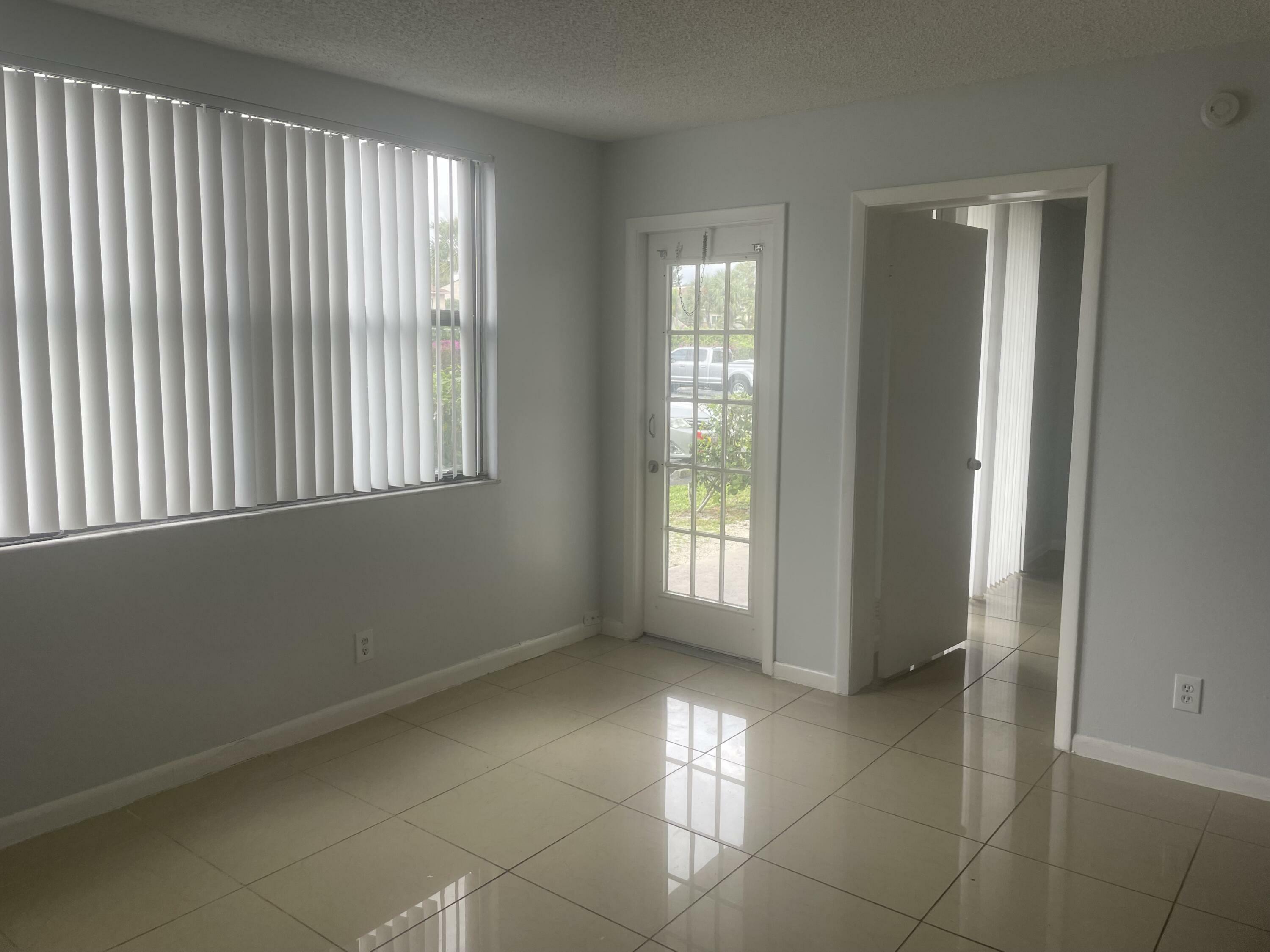 Property Photo:  728 Executive Center Drive 22  FL 33401 