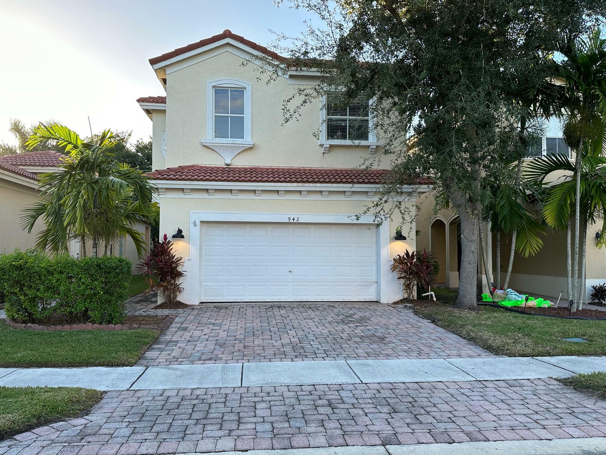 942 NE 37th Avenue  Homestead FL 33033 photo