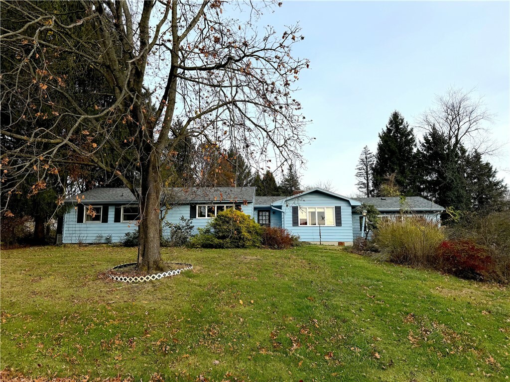 Property Photo:  2894 Shadylane Dr  PA 16105 