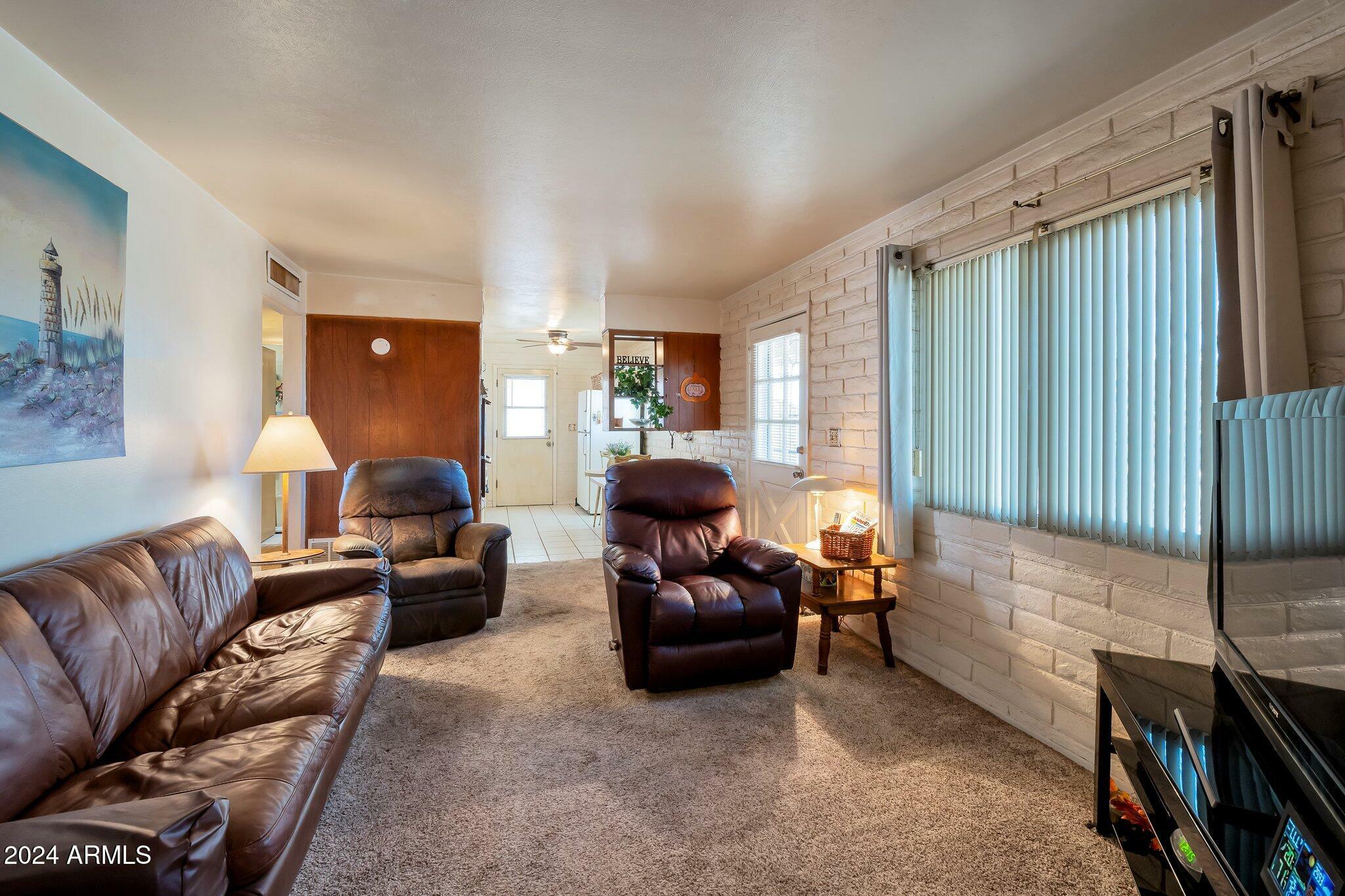 Property Photo:  515 S Cardinal Drive  AZ 85120 