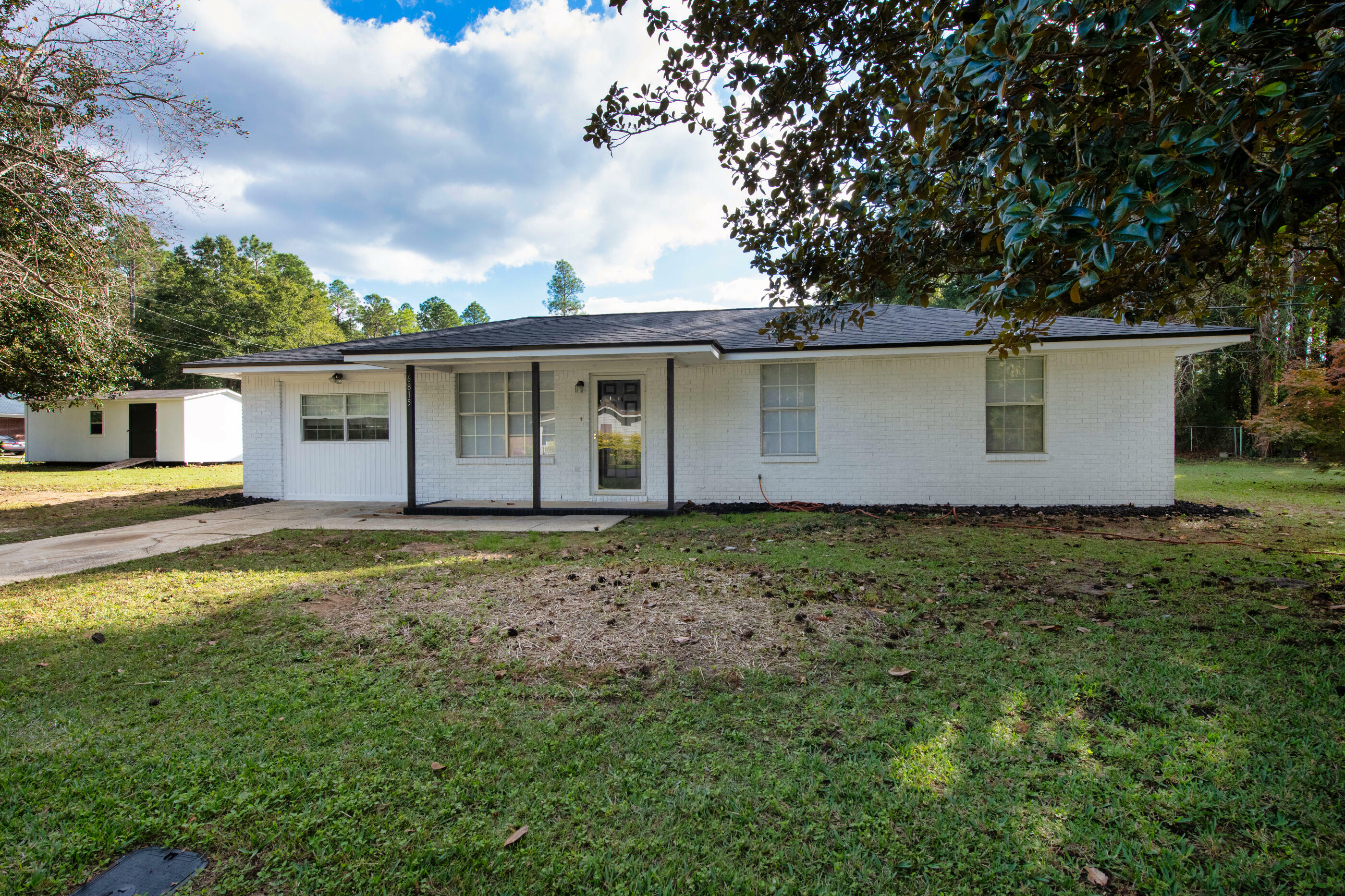 Property Photo:  6815 N Trailride  FL 32570 