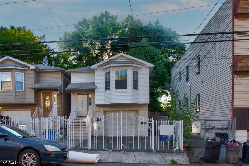Property Photo: 299 S 19th St NJ 07103