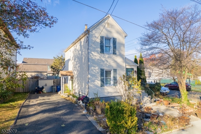 Property Photo:  252 N 9th St  NJ 07033 