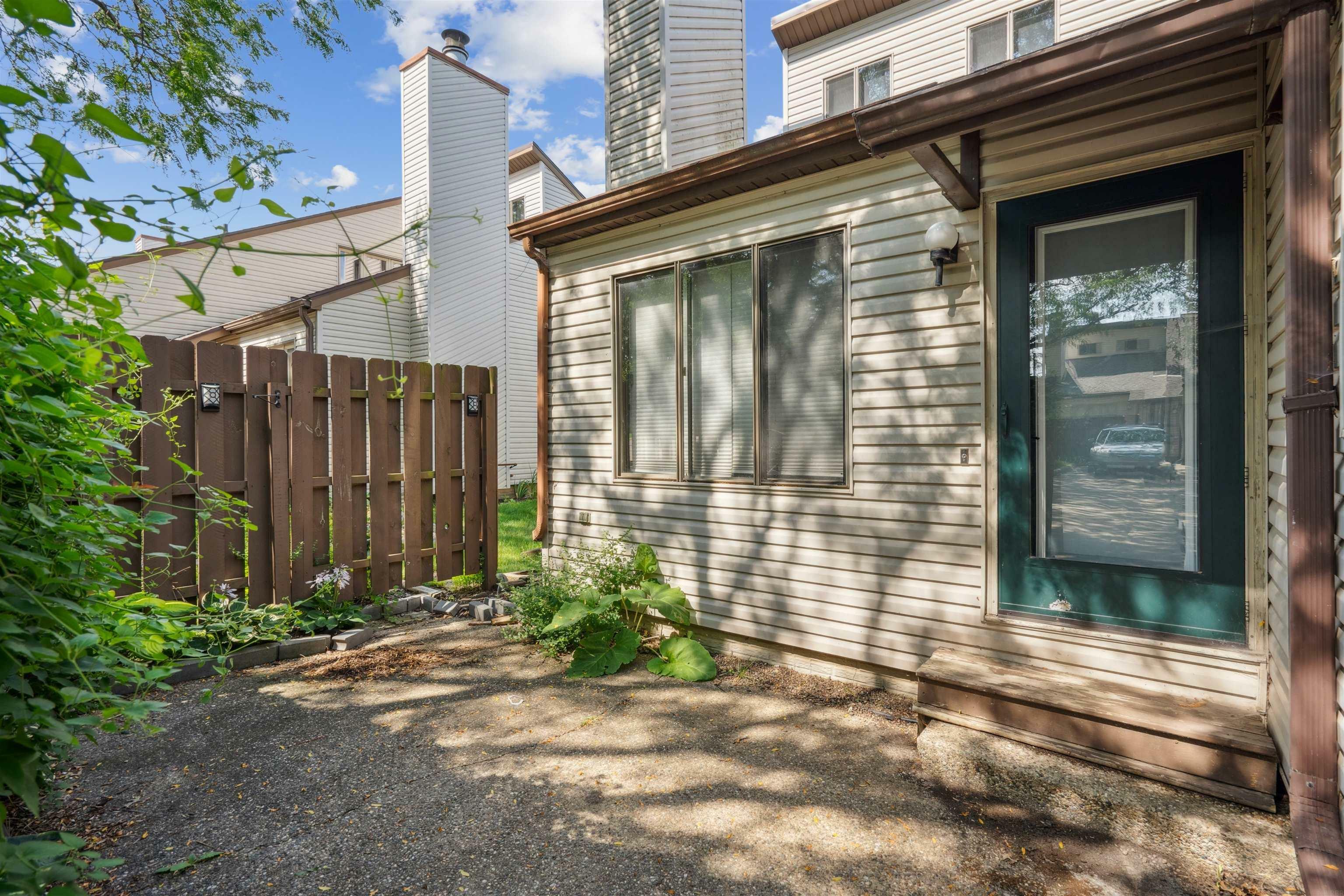 Property Photo:  210 Balboa Avenue B2  IA 50613 