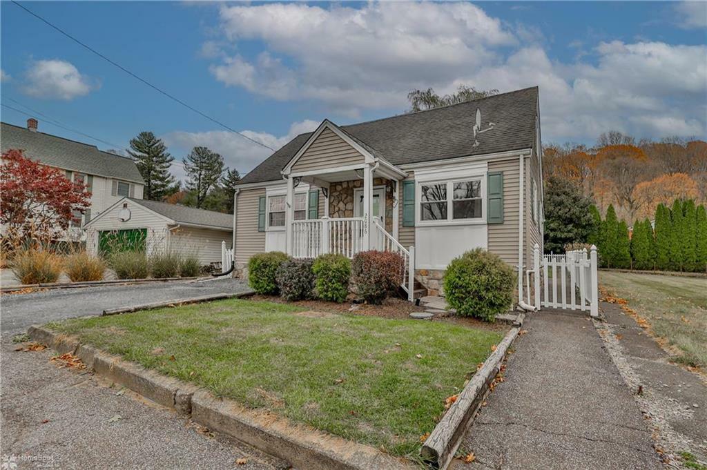 Property Photo:  2086 Ivywood Avenue  PA 18015 