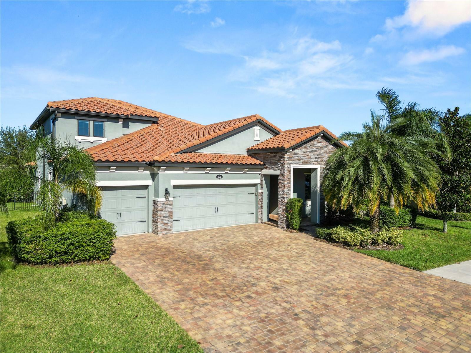 Property Photo:  1823 Via Lago Drive  FL 33810 