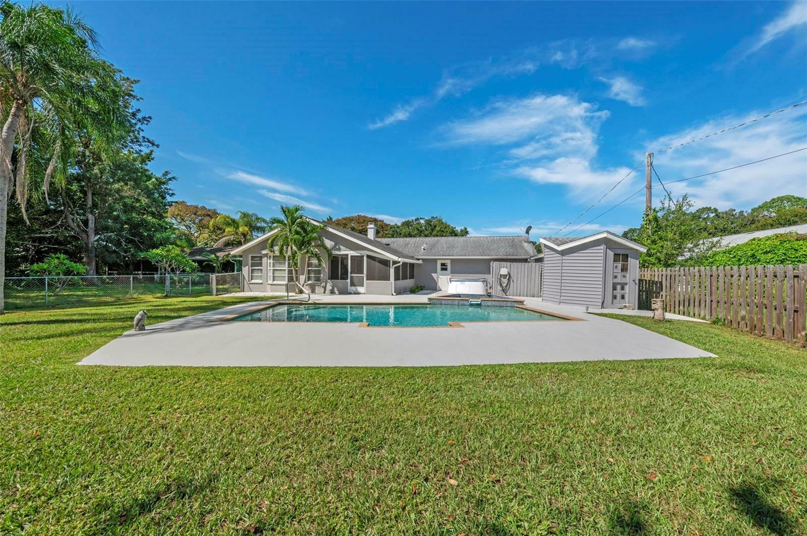 4741 Atlantic Avenue  Sarasota FL 34233 photo