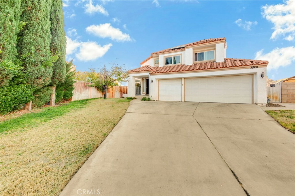 Property Photo:  38151 Lido Drive  CA 93552 