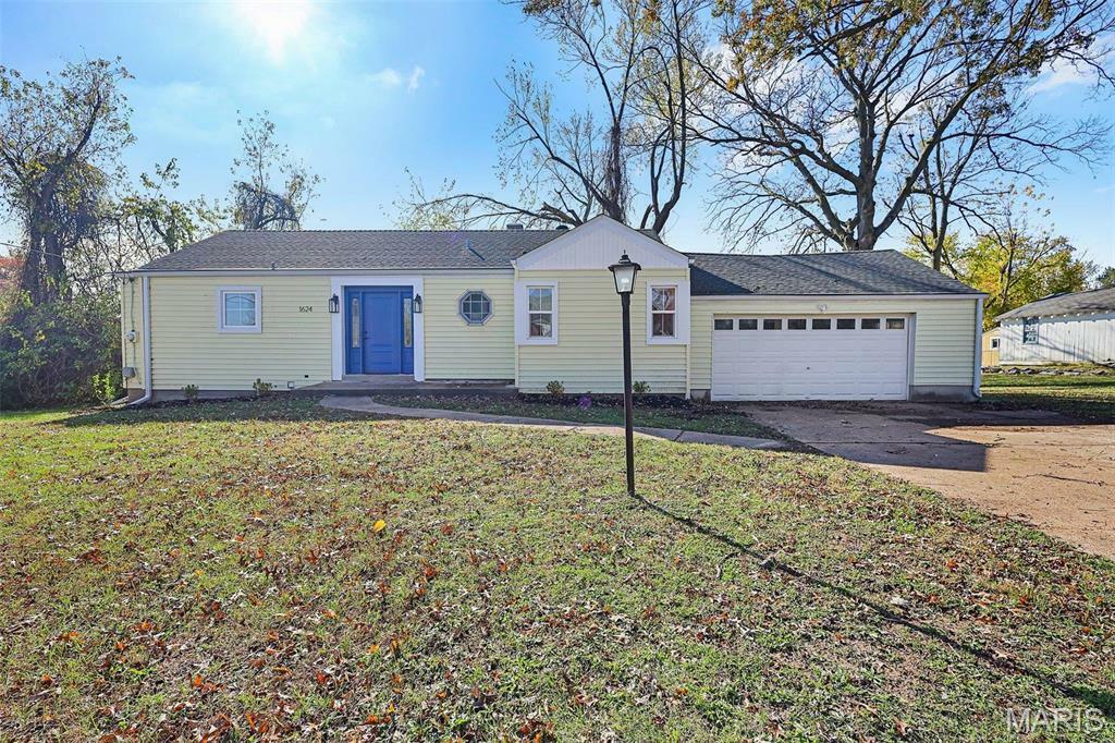Property Photo: 1624 Talisman Lane MO 63138